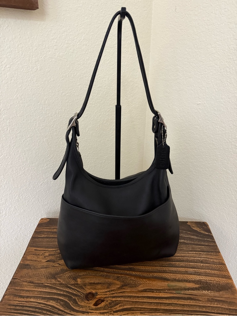 Vintage Coach Ergo Zip Hobo 9058 | Black Glove-Tanned Leather | (2000)